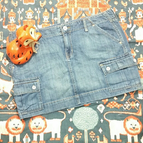 Old Navy Dresses & Skirts - Old Navy Ultra Low Waist Carpenter Skirt Sz 16